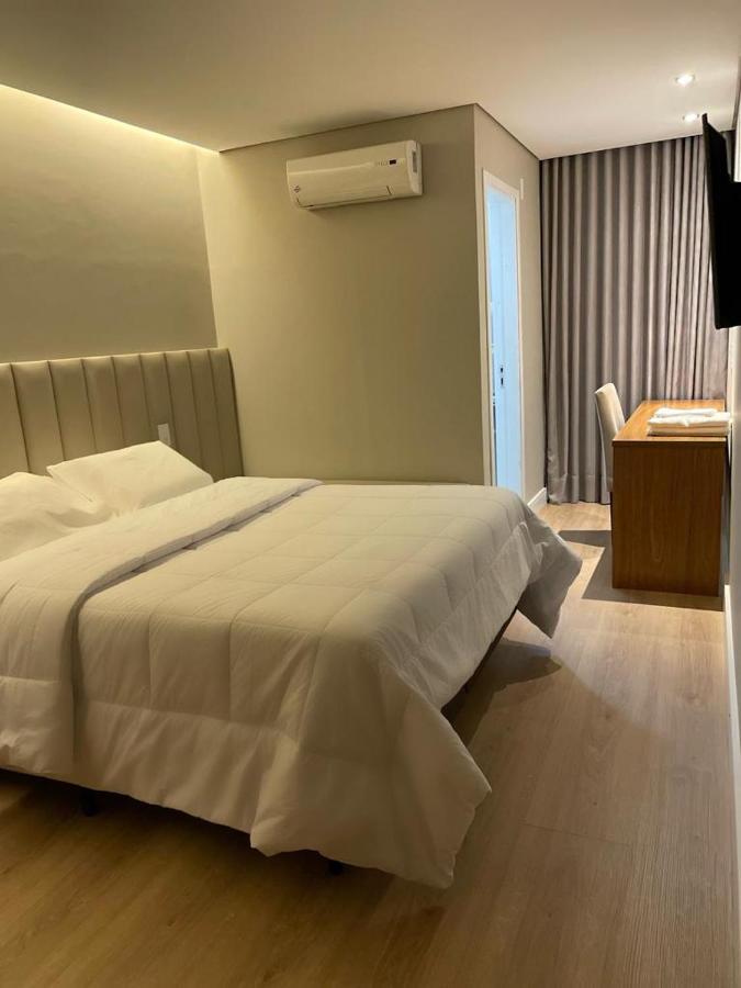 Ouro Cerrado Palace Hotel Патросиньо Екстериор снимка