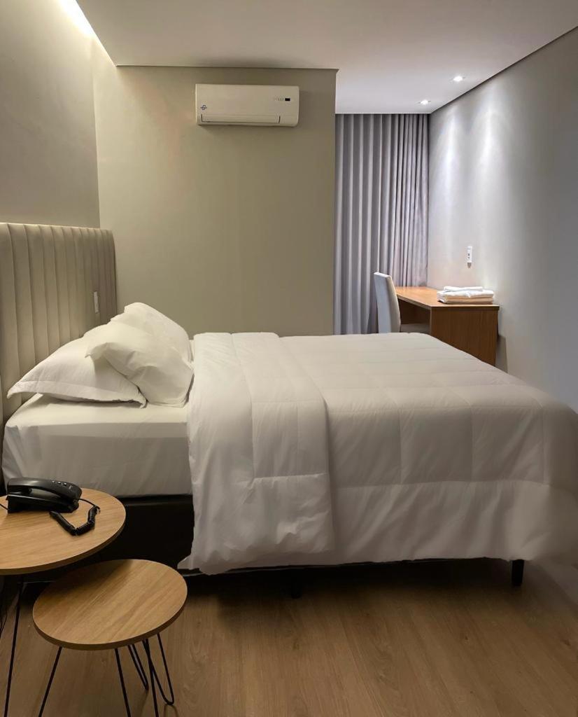 Ouro Cerrado Palace Hotel Патросиньо Екстериор снимка