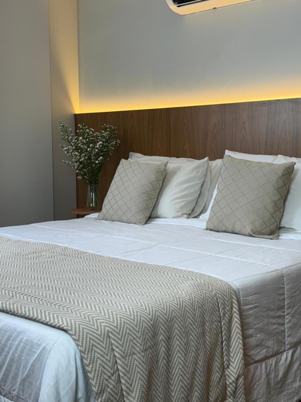 Ouro Cerrado Palace Hotel Патросиньо Екстериор снимка
