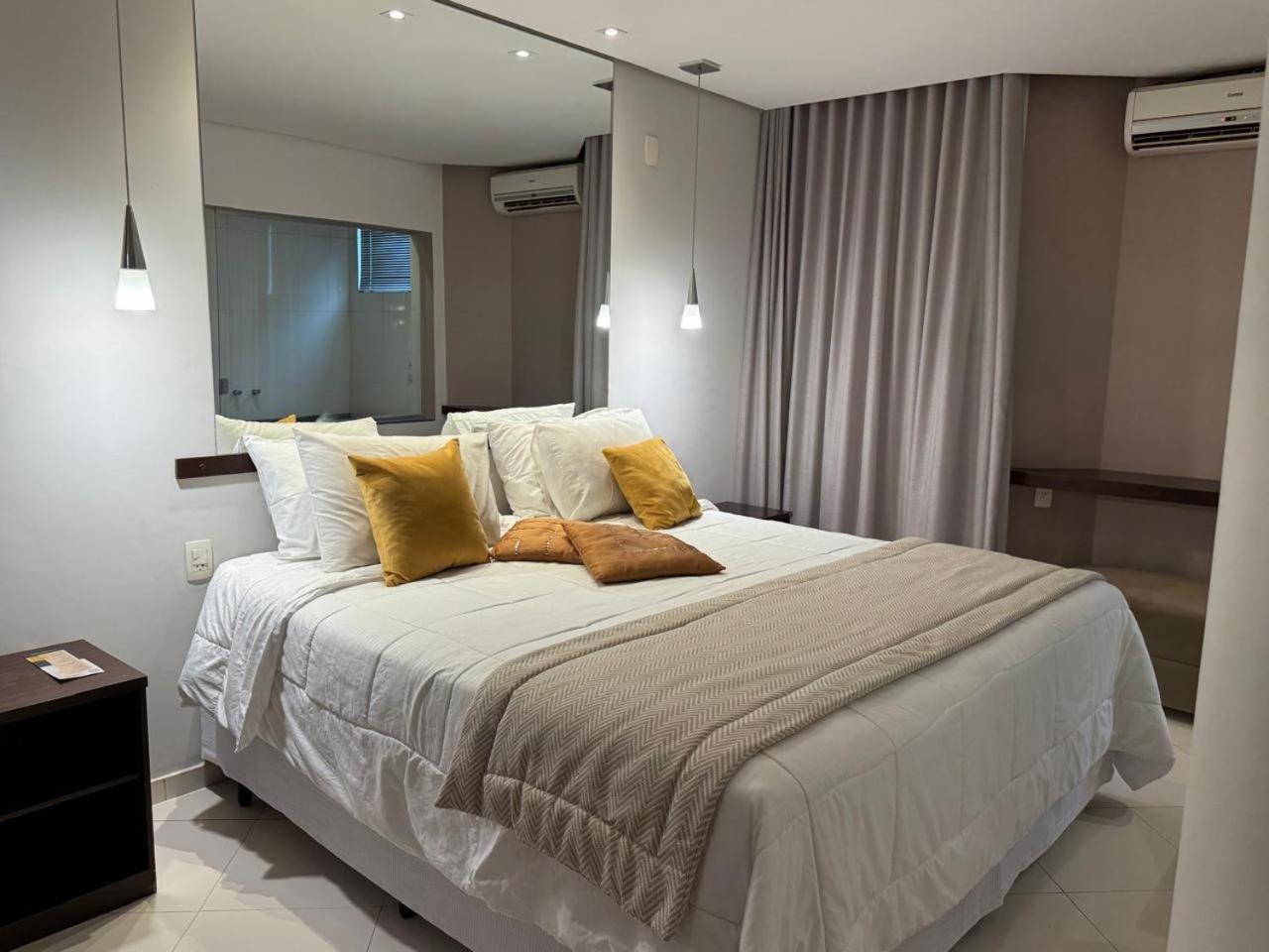 Ouro Cerrado Palace Hotel Патросиньо Екстериор снимка